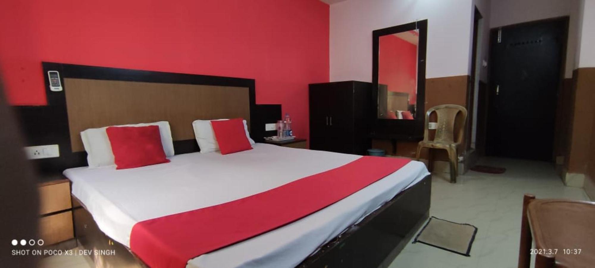 Hotel Samrat Palace Near Puri Sea Beach Best Choice Of Travellers By Morservices Eksteriør billede