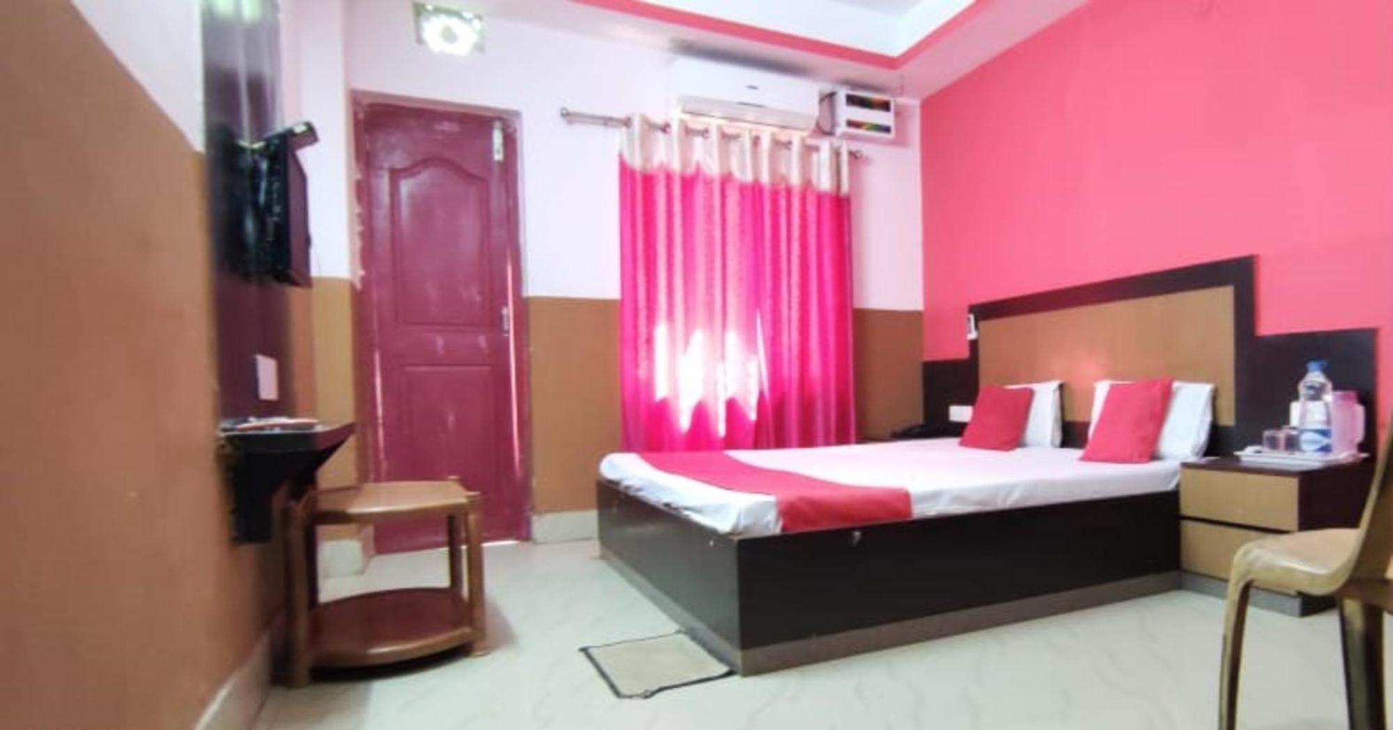 Hotel Samrat Palace Near Puri Sea Beach Best Choice Of Travellers By Morservices Eksteriør billede