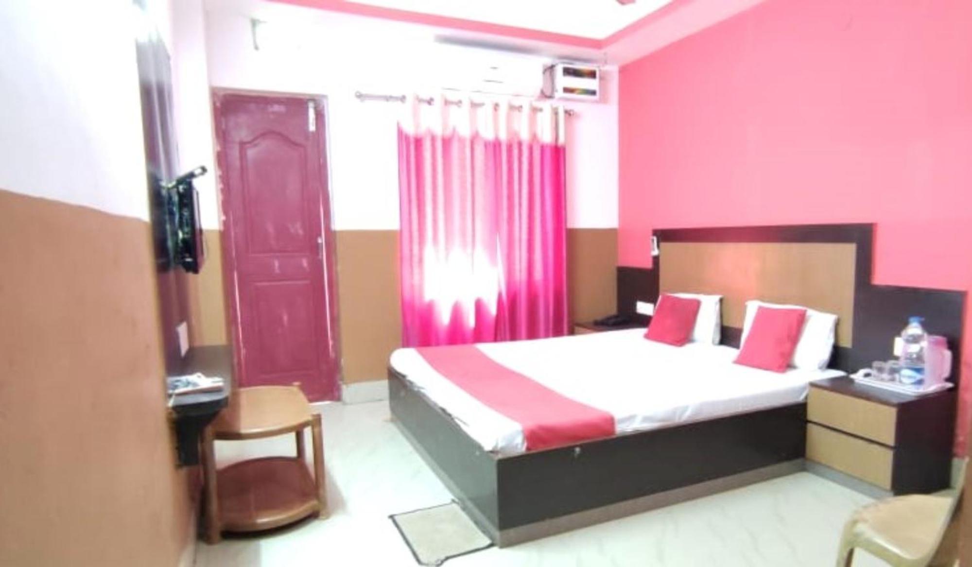 Hotel Samrat Palace Near Puri Sea Beach Best Choice Of Travellers By Morservices Eksteriør billede