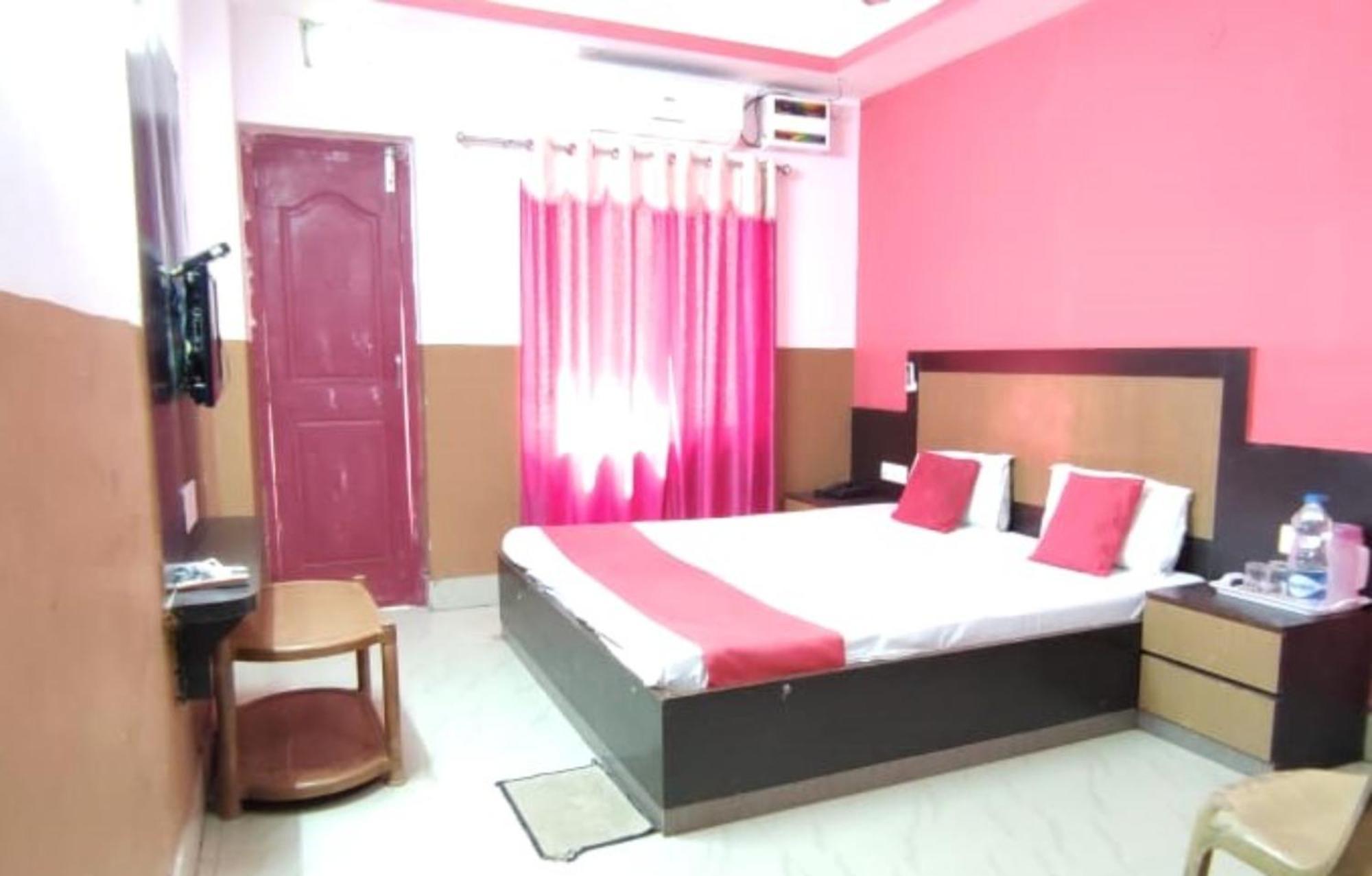 Hotel Samrat Palace Near Puri Sea Beach Best Choice Of Travellers By Morservices Eksteriør billede